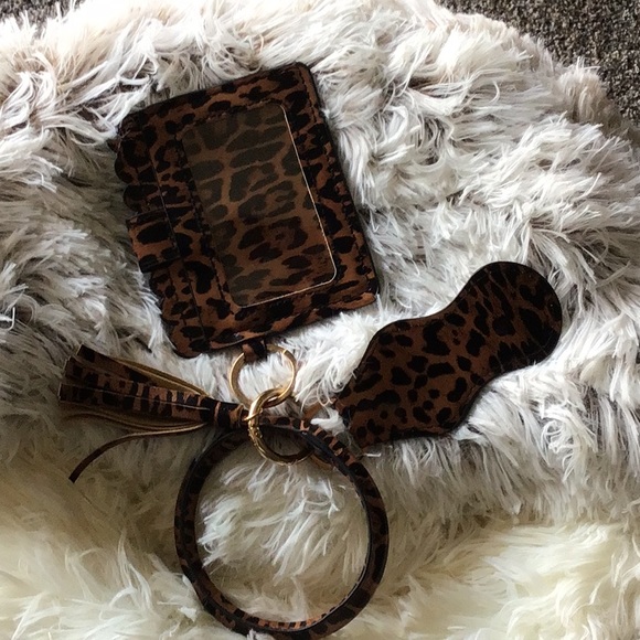 Key Chain Bracelet Chapstick Holder   Credit Card Holder Wallet tassel - Picture 2 of 8